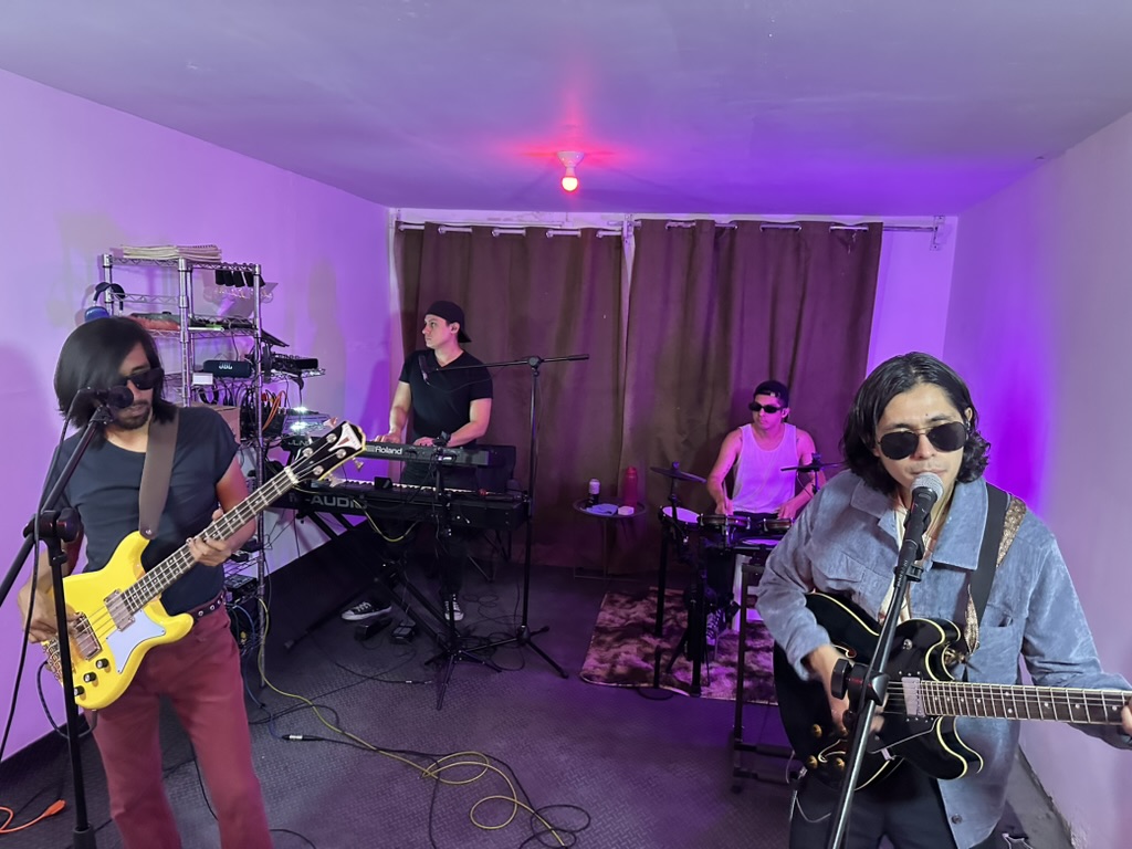 Elixir Carmesí — escenario