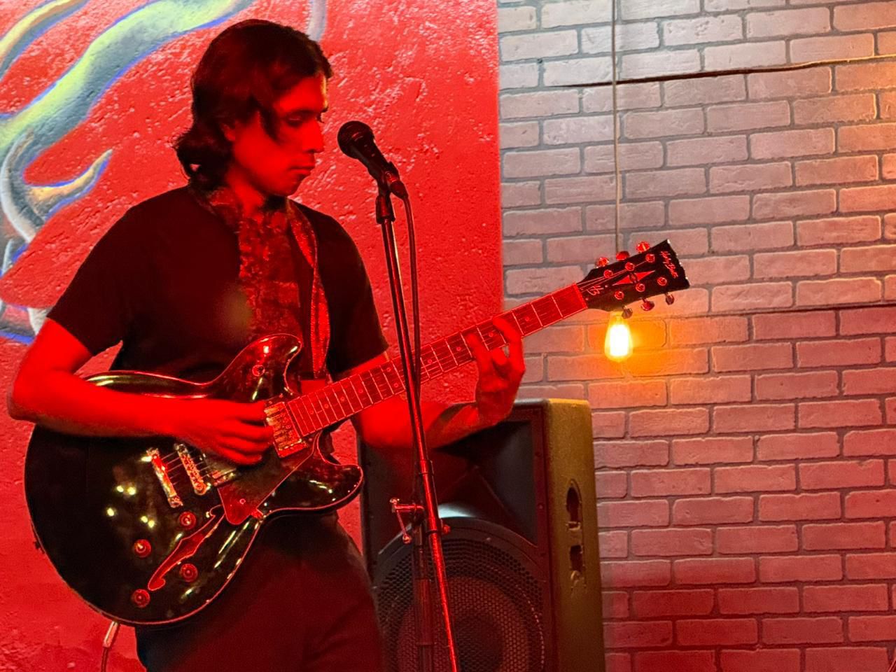 Elixir Carmesí — Barra de Piedra